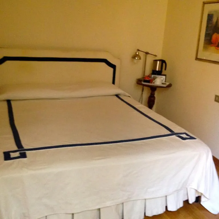 Soggiorno Rondinelli Florence 3*,  Italy